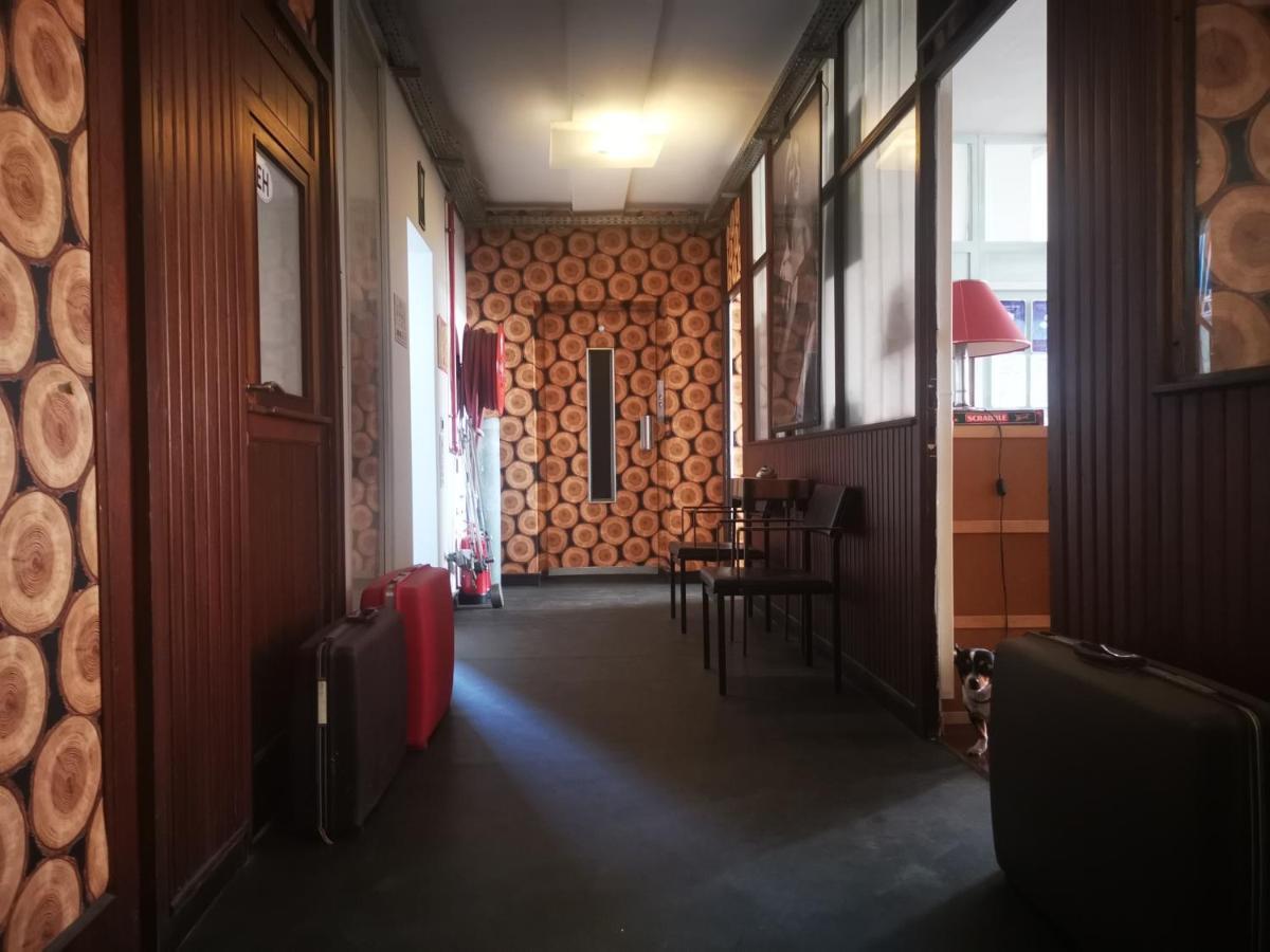 Ghostel 1St - Aventure Alternative - Guest House - Arts-Factory-Experience - For Artists, Makers And Open Minds - Attention, We Are Not A Hotel And Are Not Adapted For Everybody - Read Host Warnings Before Reservation - Www,Providence,Be Asbl Шарлероа Екстериор снимка