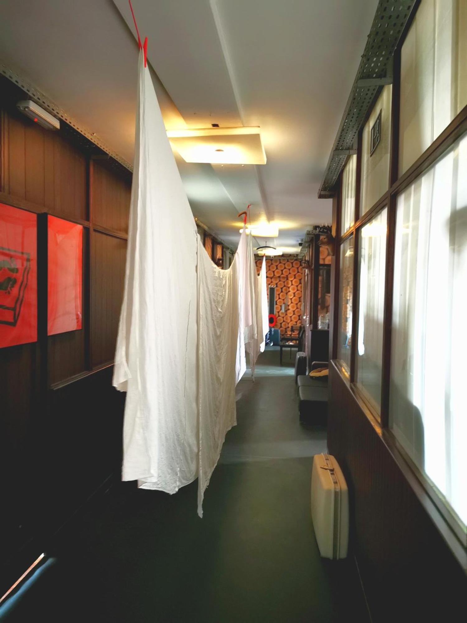 Ghostel 1St - Aventure Alternative - Guest House - Arts-Factory-Experience - For Artists, Makers And Open Minds - Attention, We Are Not A Hotel And Are Not Adapted For Everybody - Read Host Warnings Before Reservation - Www,Providence,Be Asbl Шарлероа Екстериор снимка
